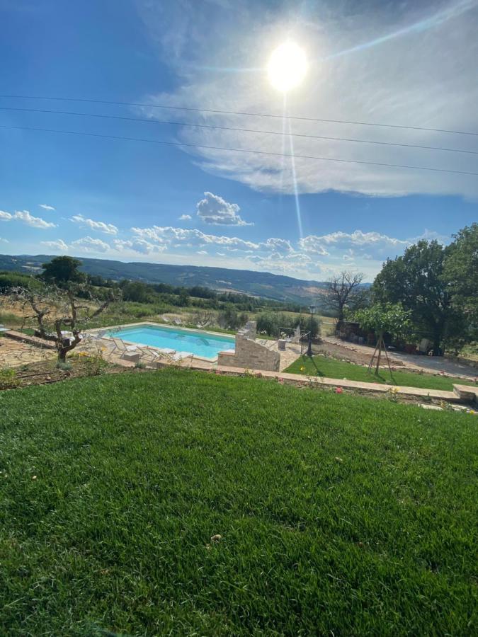 Appartamento Dell Agriturismo Pane E Olio Тоді Екстер'єр фото